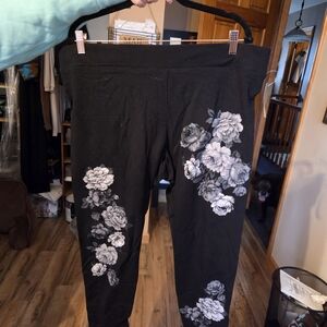 torrid Black Floral Print Leggings with White Rose Detail